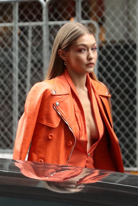 Gigi Hadid Braless Cleavage Hot Celebs Home