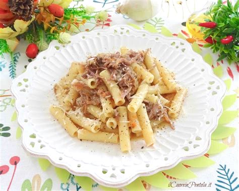 Check spelling or type a new query. Pasta alla genovese - Ricetta napoletana Il Cuore in Pentola