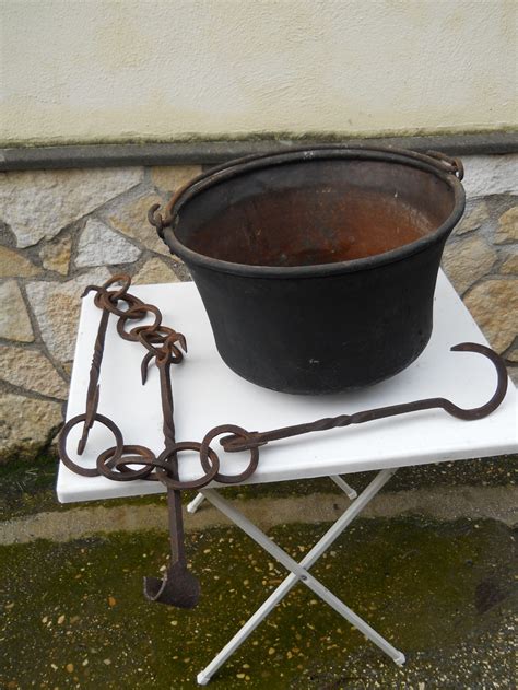 Maltempo, bomba acqua su roma nord roma, strade come fiumi: ANTICO PAIOLO CON GANCIO IN FERRO BATTUTO PER CAMINO su ...