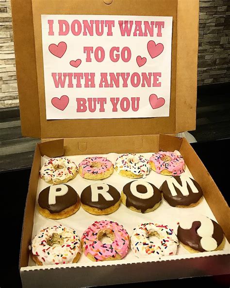 31 New Ways To Ask Someone To Prom 2020 How To Ask A Girl To Prom Asking To Prom Prom
