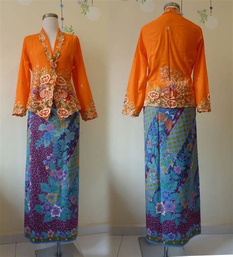 peranakan nyonya kebaya and sarong kebaya kebaya dress traditional outfits