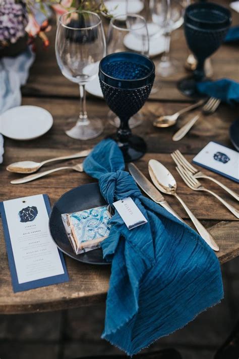 10 Stunning Ways To Include Pantones Color Of The Year In 2020 Wedding