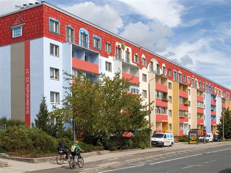Alle wohnungen sind mit einem modernen, gefliesten bad mit nahezu ebenerdiger dusche ausgestattet. WBG Wittenberg eG - Wohnen Am Trajuhnschen Bach | WBG ...