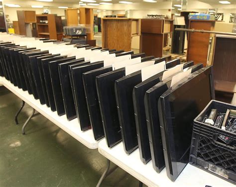 The accommodation offers a business centre for. Baylor to auction off surplus items from Floyd Casey ...