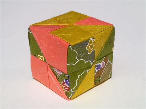 How To Make An Origami Cube In 18 Easy Steps One Map By From Japan