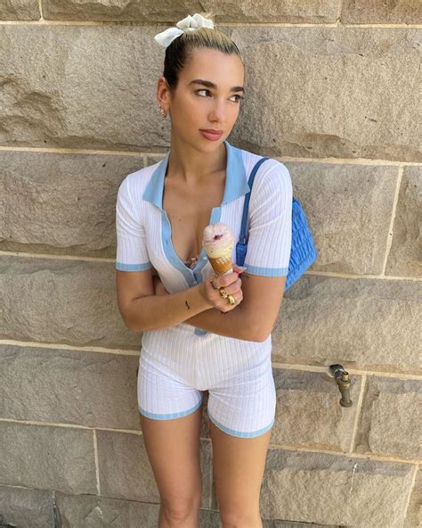 In 2015, she was signed with warner music group and released her first single soon after. DUA LIPA - Instagram Photos 03/01/2020 - HawtCelebs