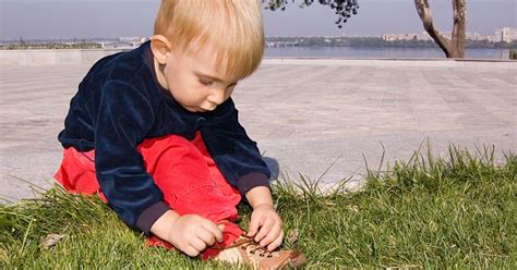 A dependent is a qualifying person other than the taxpayer or their spouse who entitles a taxpayer to a taxpayer that can demonstrate that they have a dependent may also be able to use this filing. Responsible children - Make your Child Self Dependent