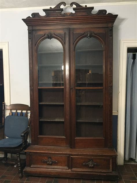 Shop our oak bookcase glass door selection from the world's finest dealers on 1stdibs. Tall Victorian Bookcase With Glass Doors, How Much Is This ...