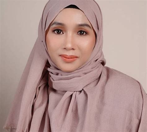 Profil Biodata Fatimah Az Zahra Miliarder Lengkap Bisnis Apa Umur Hot Sex Picture