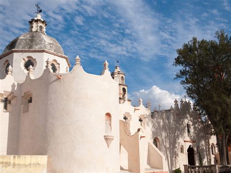 Founded as san miguel in 1542 by a san franciscan monk named san miguel el grande, it became a centerpiece in the war for mexican independence from spain; Santuario de Atotonilco, San Miguel de Allende | Los ...