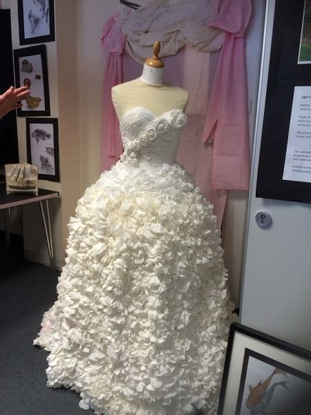 Wonders You Wont Believe That This Amazing Wedding Dress Was Made