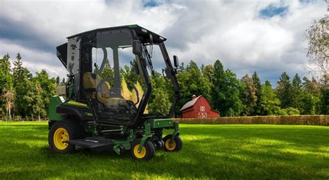 Expanded Premium Air Conditioned Cab Line With John Deere Z994r Zero