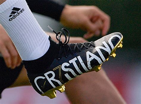 cristiano ronaldo shows off all new nike mercurial superfly signature boots footy headlines