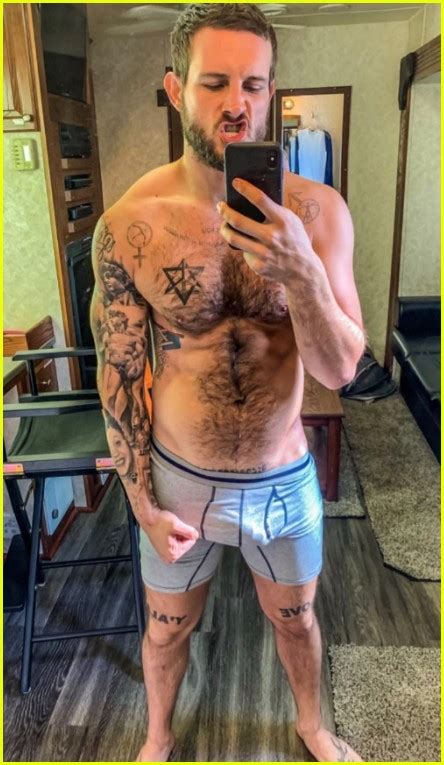 Instagram Deletes Nico Tortorella S Shirtless Mirror Selfie For