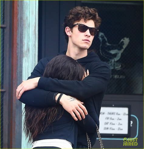 Photo Shawn Mendes Camila Cabello Hold Hands Sunday Brunch 04 Photo