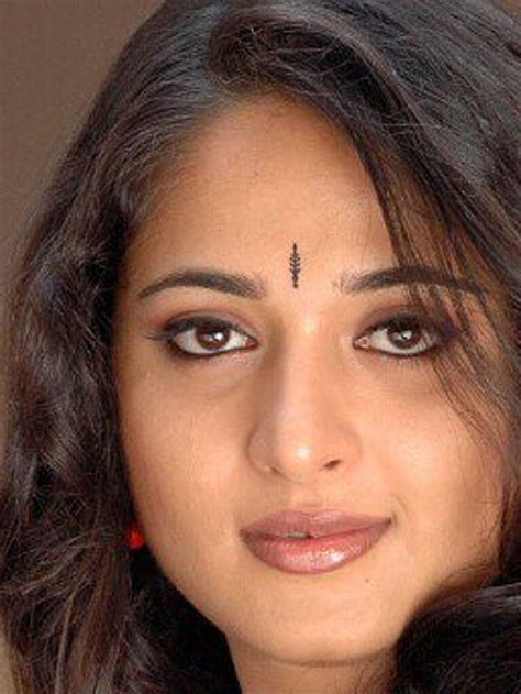 Anushka Shetty Oily Face Rare Closeup Stills Anushka Shetty Close Up