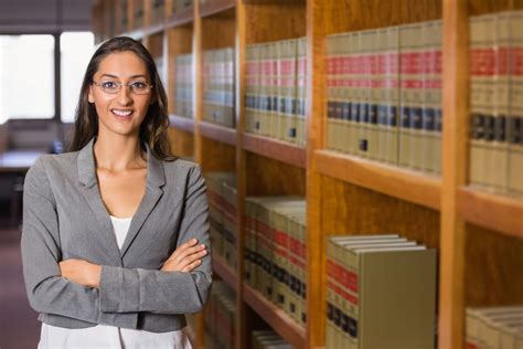 Three Reasons To Intern During Law School Lawyers Weekly Jobs