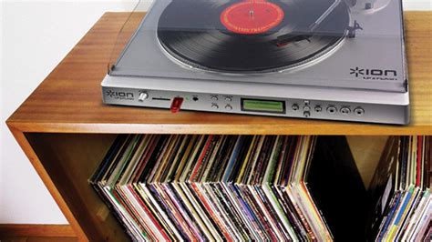 Ion Lp 2 Flash Turntable Rips Your Vinyl Records Straight To A Thumb
