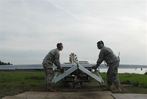 Virginia Army National Guard Soldiers Launch Shadow Uav Article The