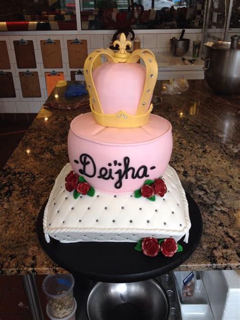 When kim asks if she'd like to have a cake for her birthday, chicago excitedly exclaims, pink! A cake fit for a queen | Cake, Specialty cakes, Bakery