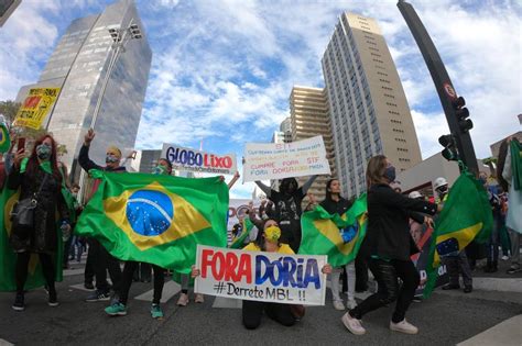 Manifestação Pró Bolsonaro Na Av Paulista Tem Até Bandeira Neonazista Veja