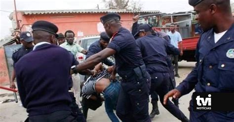 Mais De Cem Manifestantes Estão Detidos Em Luanda Diz Ativista Tvi Notícias