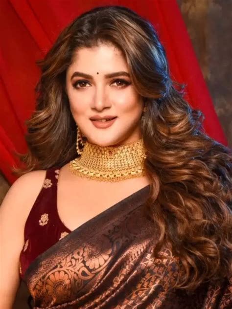 Srabanti Chatterjee Redefines Beauty In Sarees Times Of India