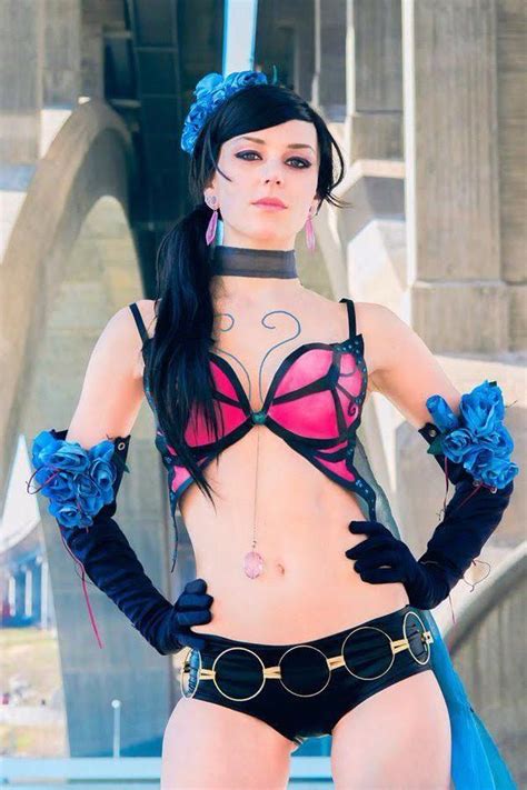 stunning cosplay babes who mastered their craft