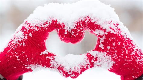 Hd Wallpaper Snow Winter Love Heart Gloves Romance Red Cold