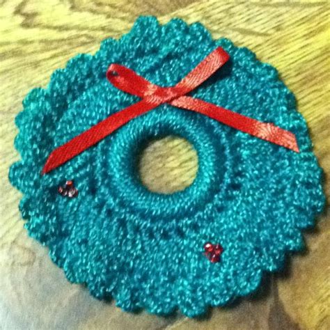 Crocheted Christmas Wreath Lapel Pin Christmas Crafts Crochet