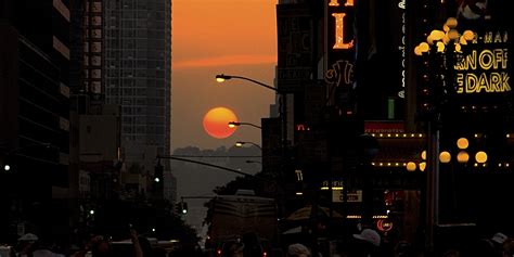 Manhattanhenge Returns To New York City On July 12 Heres How To See