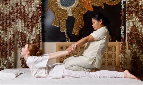 beneficios del masaje tailandés Foto