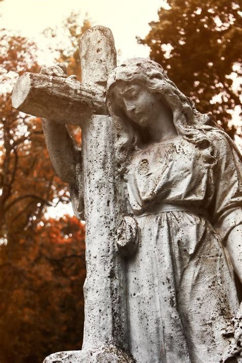 220 Guardian Angel Statue Cemetery Outdoor Stock Photos Free