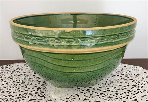 Antique Large Mccoy Yellow Ware Mixing Bowl In Green Baskets And Bowls