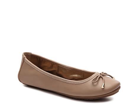 Me Too Halle Ballet Flat Womens Shoes Dsw