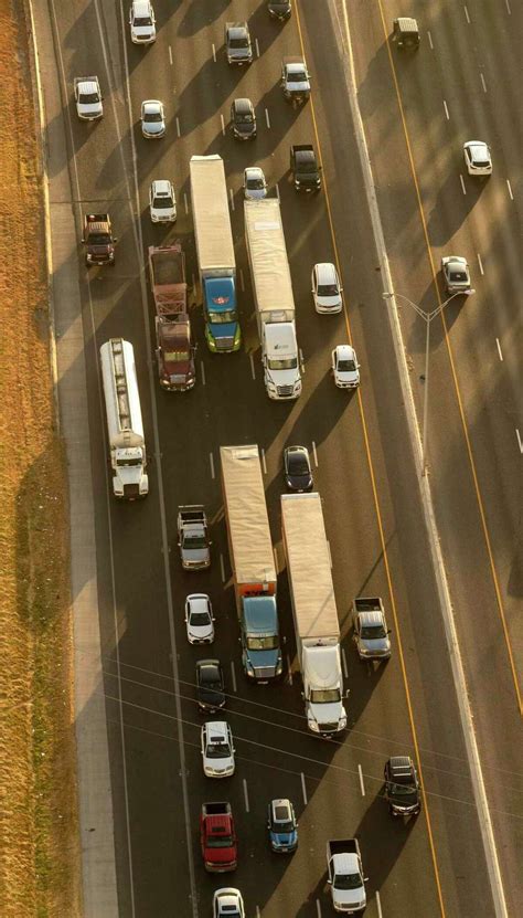 Plans for I-35 call for elevated lanes through Schertz, Selma