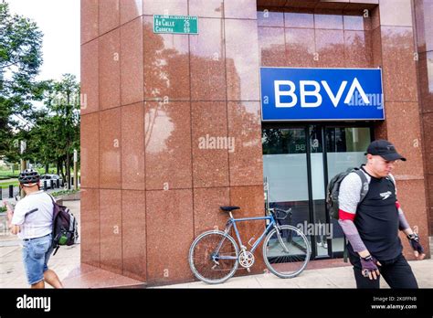 Banco ext hi-res stock photography and images - Alamy