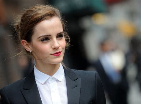 Emma Watson Height And Weight Measurements