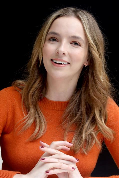 Jodie comer's terror after french stalker threatened to kill her. Jodie Comer - "Killing Eve" Press Conference in LA • CelebMafia