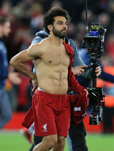 Well, add mohamed salah and harry kane competing for the premier league golden boot to that harry kane and mohamed salah have stretched out in front, but are being closely hunted down by. Liverpool striker Mohamed Salah - manly beautiful body ...