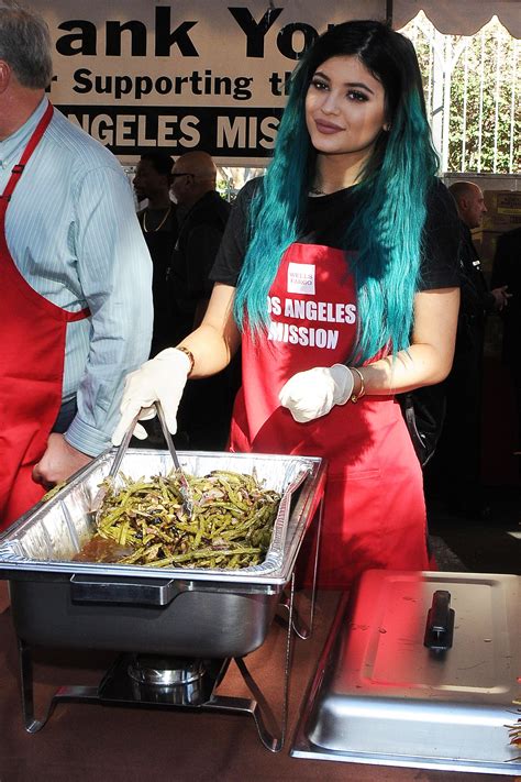 Watch Kylie Jenner And Tyga Serve Thanksgiving Meals To The Homeless