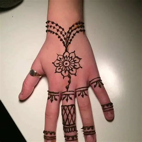 Easy Henna Designs Love Mehndi Henna Designs Hands Cuff Indian Mehendi