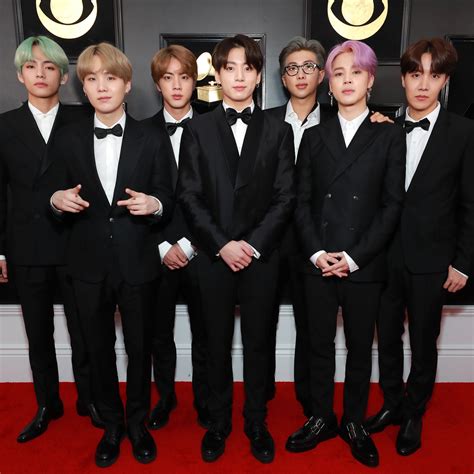 Check out the cool graduation outfits they wore during the performance! Outfits BTS Wore to the 2019 Grammy Awards Will Be on ...