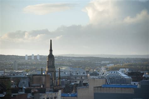 A Local's Guide to Glasgow Southside - Wee Gypsy Girl
