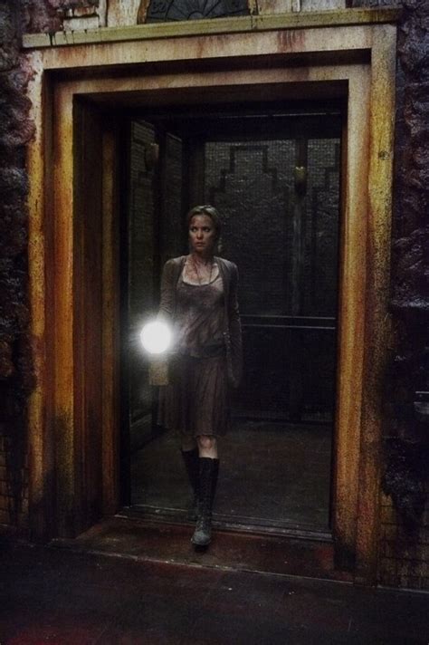 Radha Mitchell In Una Scena Del Film Silent Hill 27377 Movieplayerit