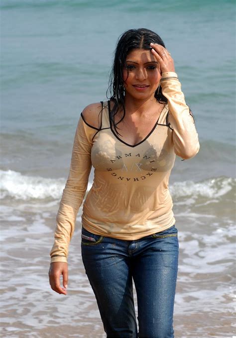 Pixwallpaper Wallpaper Directory Pooja Chopra Vivid And Bubbly Actress Of Bollywood