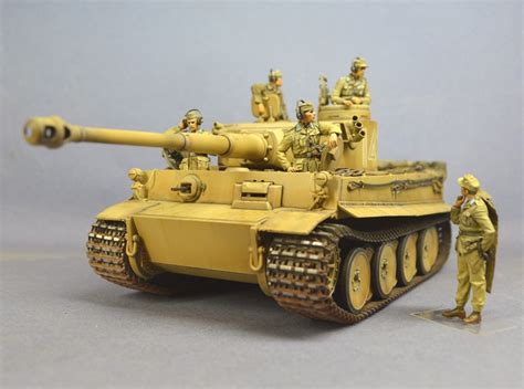 German Tankman Heavy Tank Tiger I Tunisia