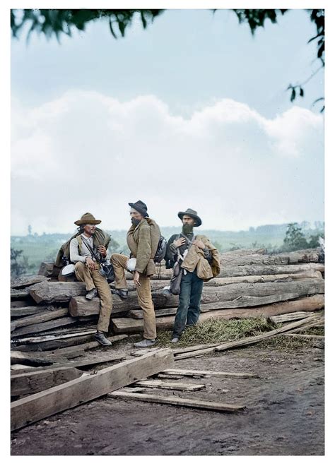 В главных ролях — хью джекман и джейк джилленхол. Daily History Picture: Confederate Prisoners ...