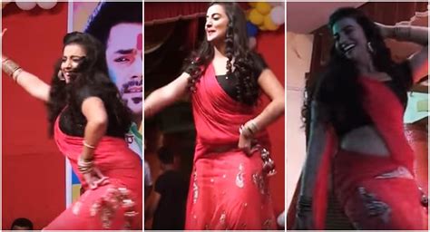 Bhojpuri Actress Akshara Singhs Dancing Video Goes Viral