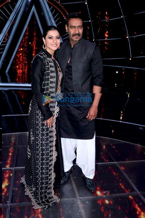 Slay Or Nay Kajol In Anamika Khanna On Indian Idol 10 For Helicopter
